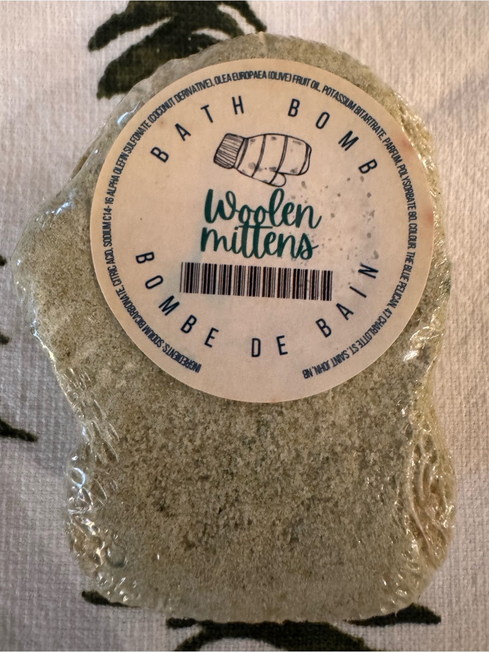 Bath Bomb - Woolen Mitten by The Blue Pelican